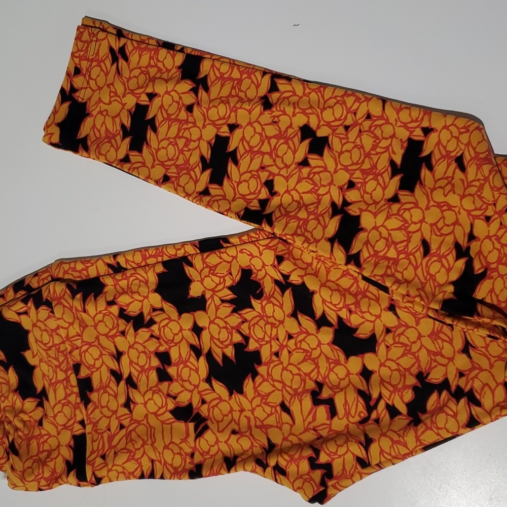 LuLaRoe OS Leggings, brand new size 2-10